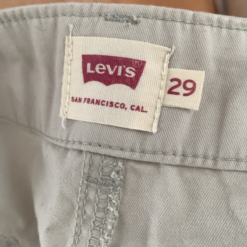Levi khakis size 29 slim line. Straight leg -not tight.